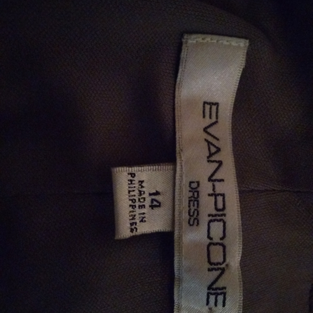 Evan Picone Women's dress - Picture 6 of 6